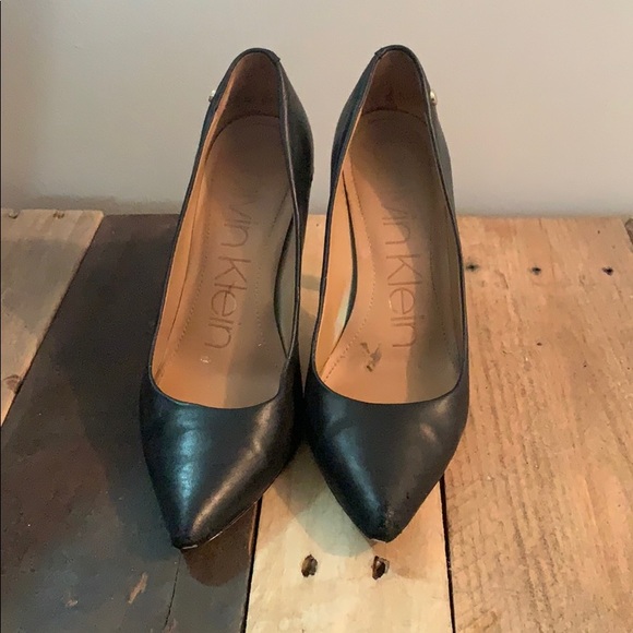 Shoes - Picture 3 of 5